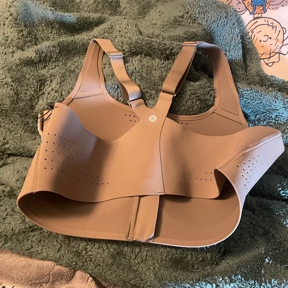 Victoria's Secret Light Gray Zip-Front Sports Bra - Picture 6 of 8